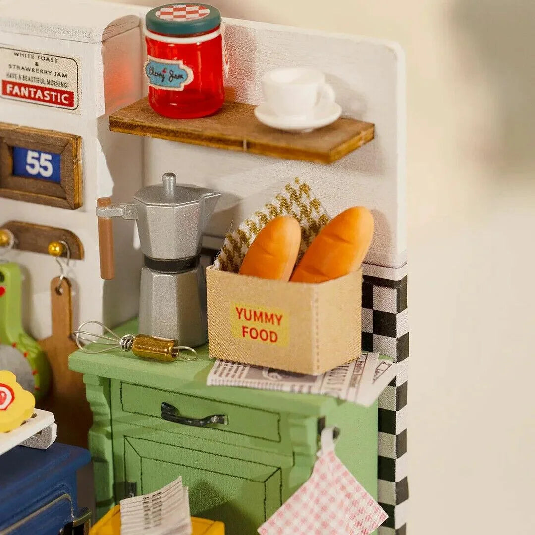 Miniature House Kit - Afternoon Baking Time