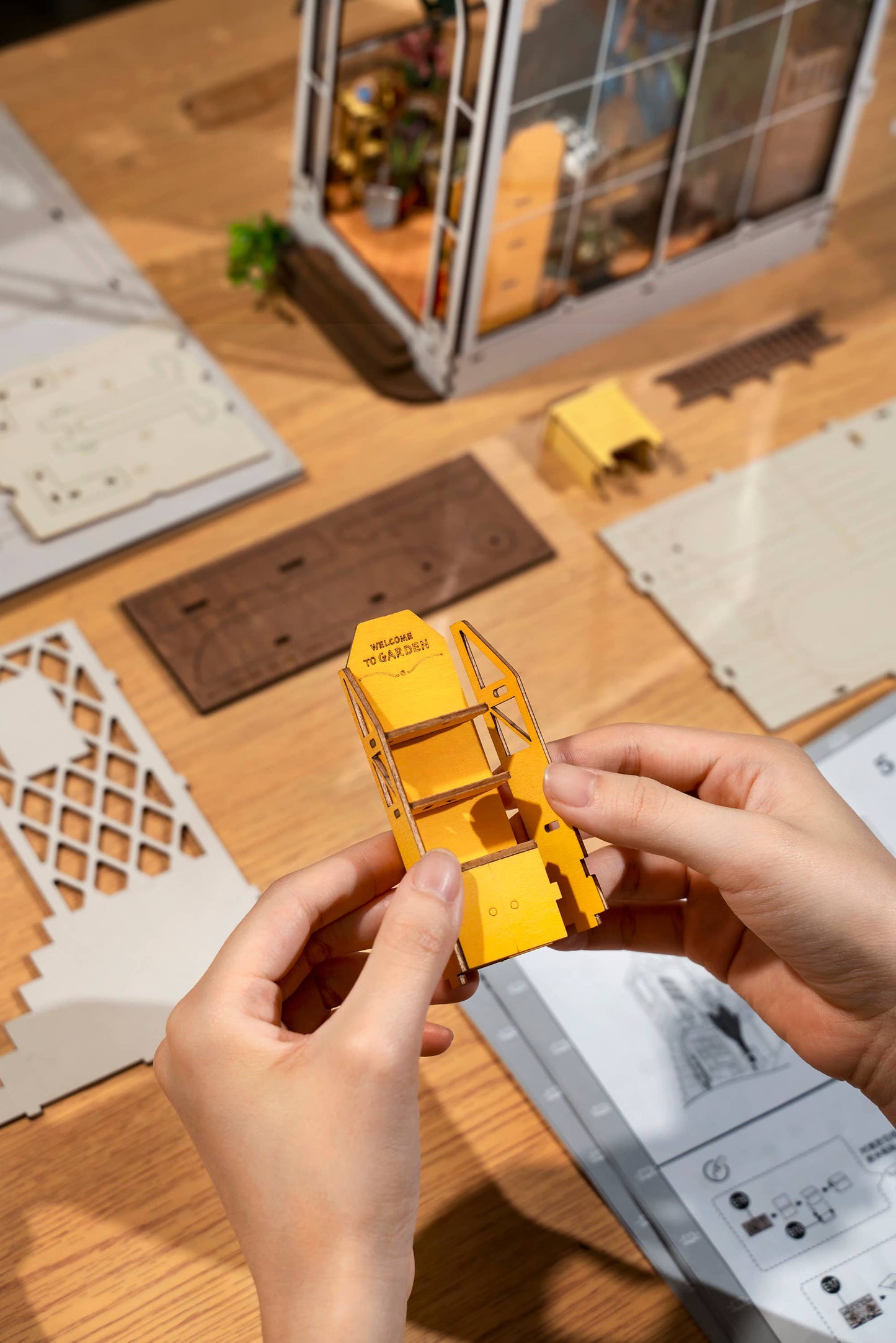 Book Nook Kit: Garden House
