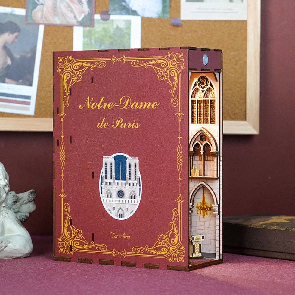 Book Nook Kit - Notre Dame De Paris