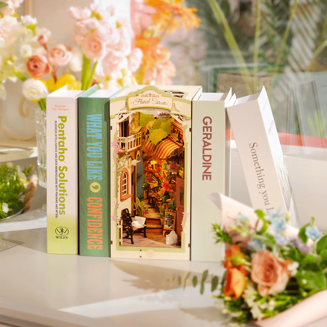 Book Nook Kit: Floral corner