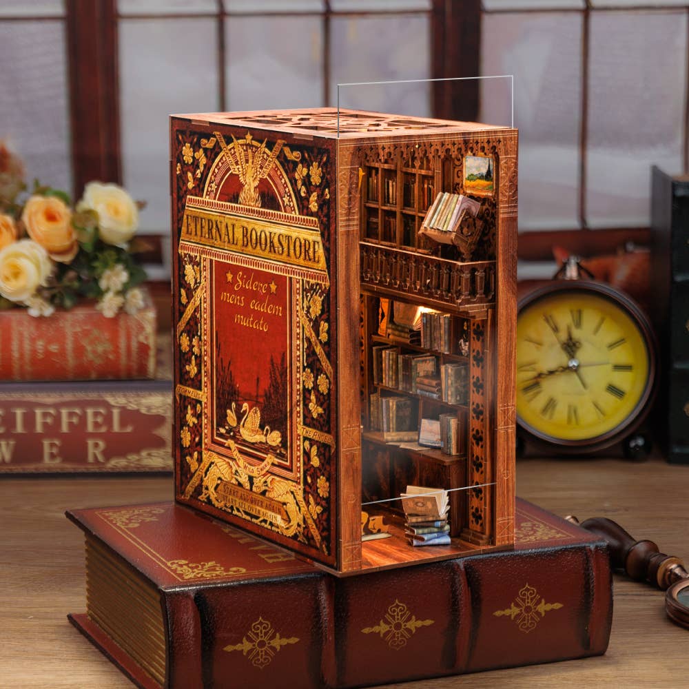 Book Nook Kit: Eternal Bookstore