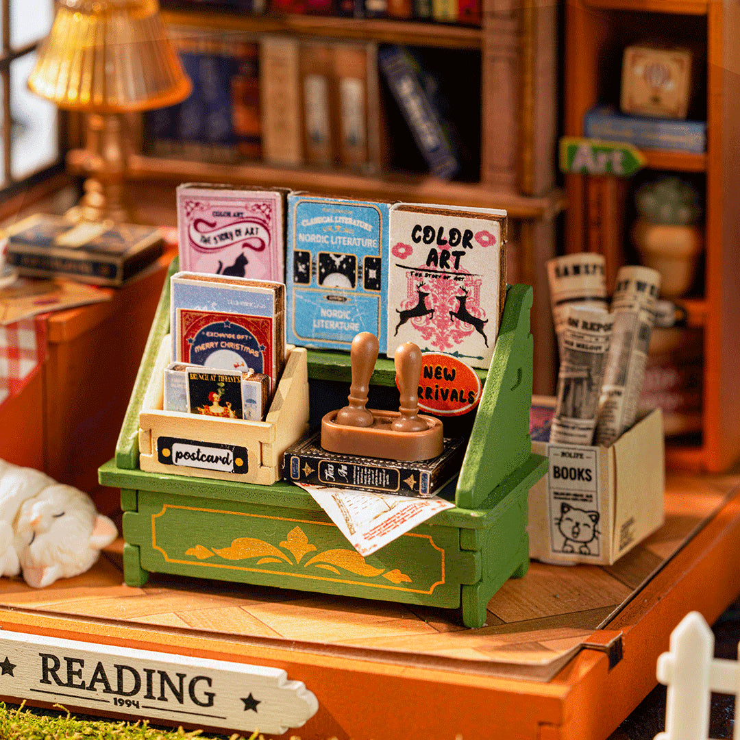 DIY Miniaturehus - The Muse Bookshop